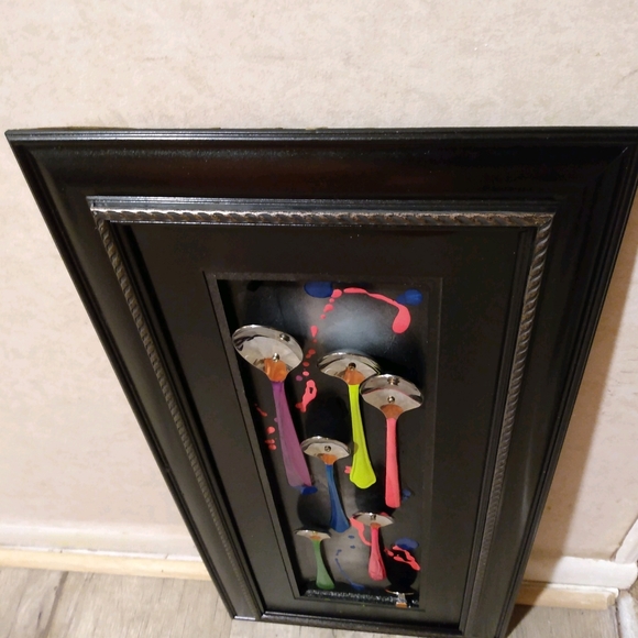 Colors - Picture 3 of 3